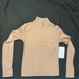NWT Athleta Ascent Seamless Turtleneck Size XS